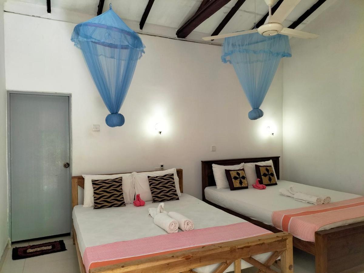Sanjana Home Stay Хабарана Экстерьер фото