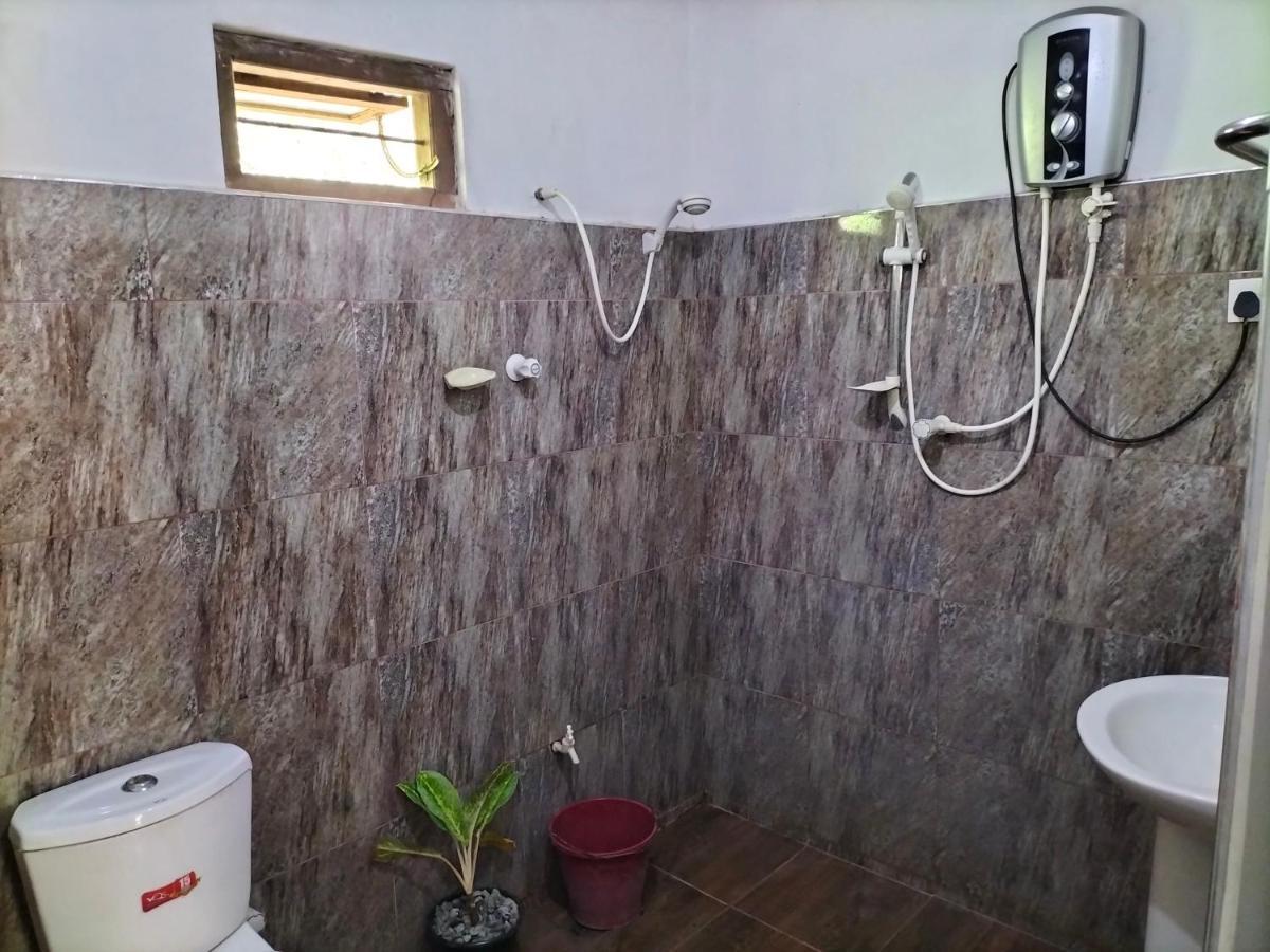 Sanjana Home Stay Хабарана Экстерьер фото