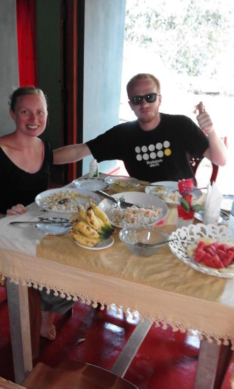 Sanjana Home Stay Хабарана Экстерьер фото