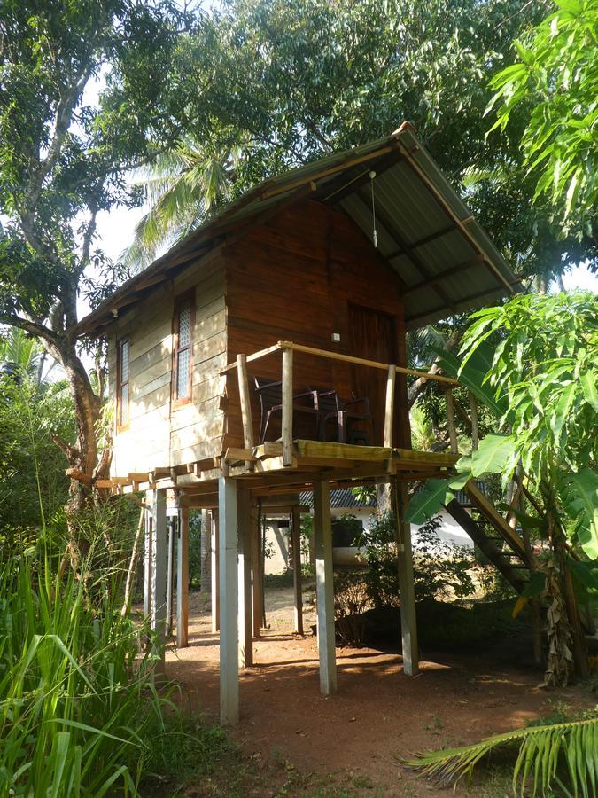 Sanjana Home Stay Хабарана Экстерьер фото